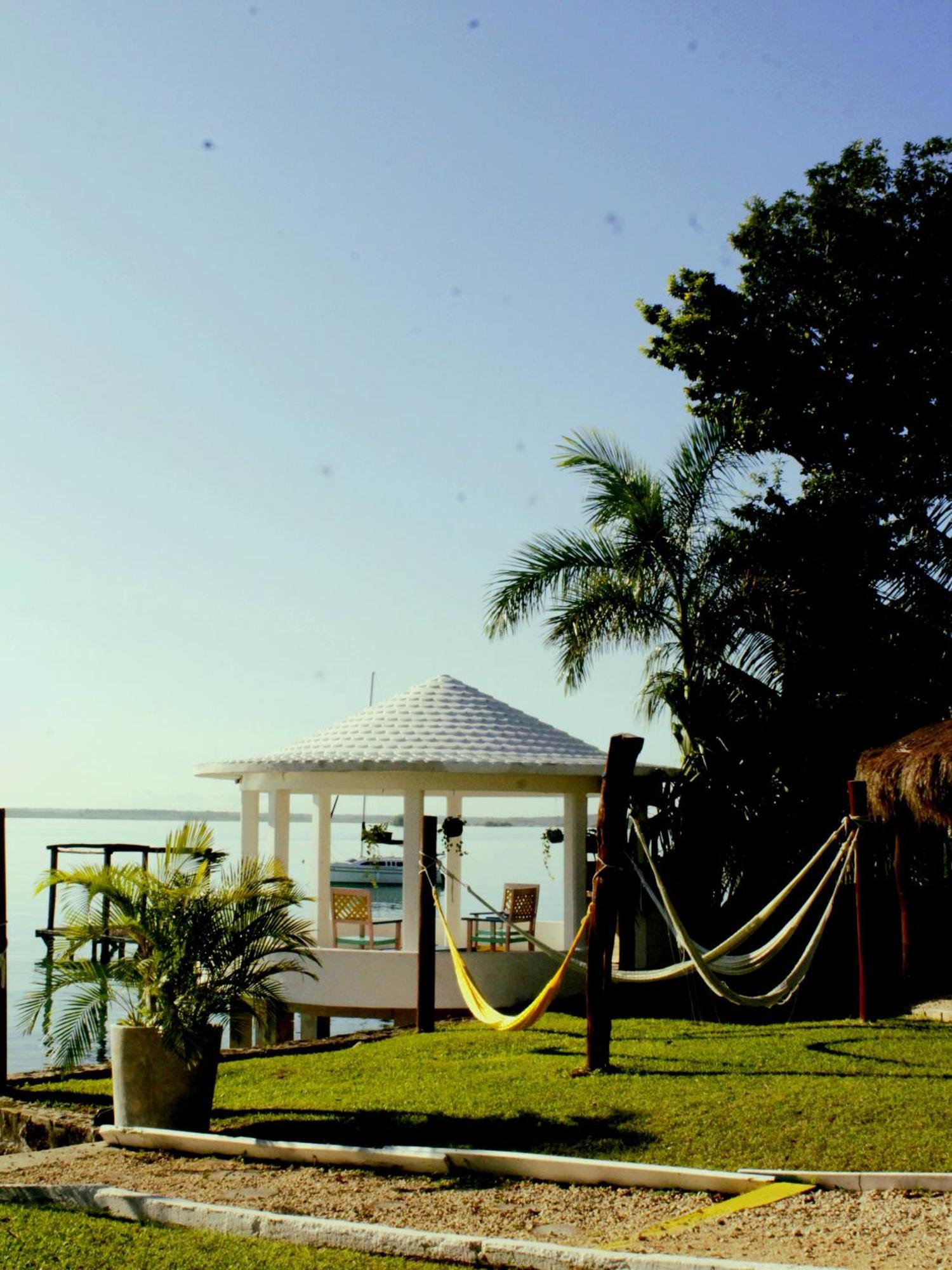 Tropic Bacalar Hotel Екстериор снимка